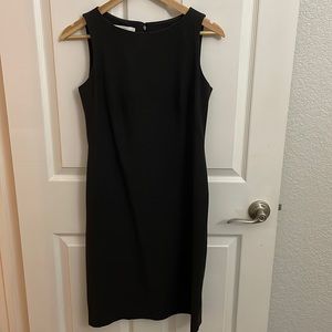 London Times dark gray sheath sleeveless dress